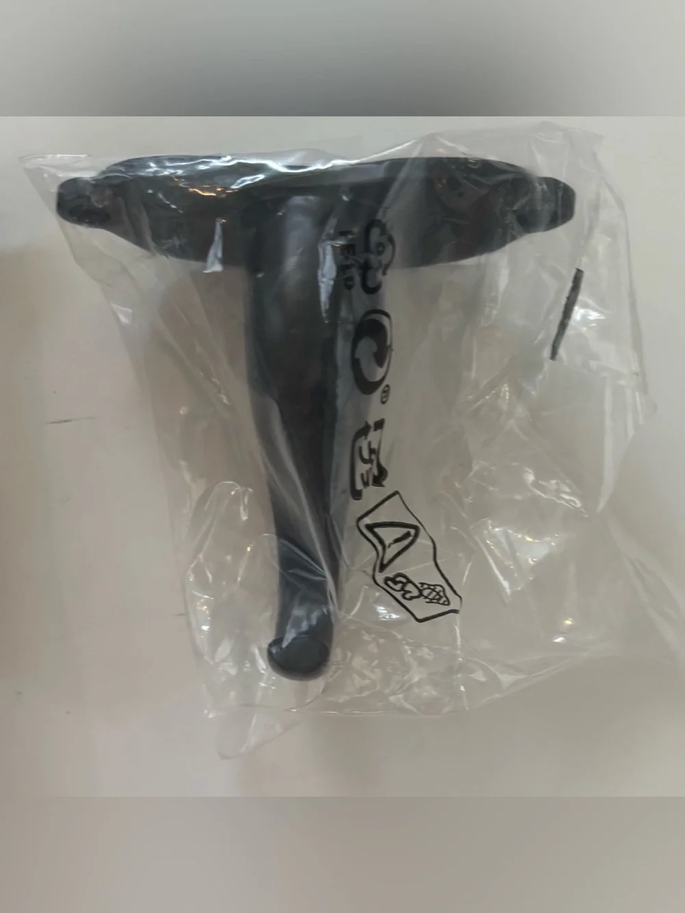 IKEA KLYPA safari animal wall hooks-3 total NEW NWT rhino giraffe elephant